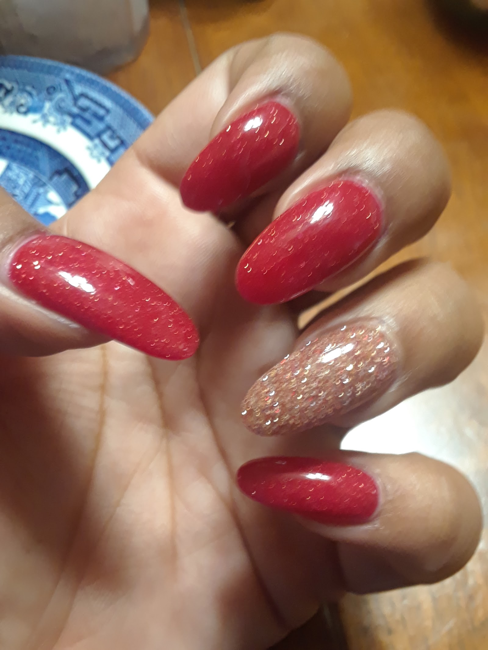 Upscale Nails logo